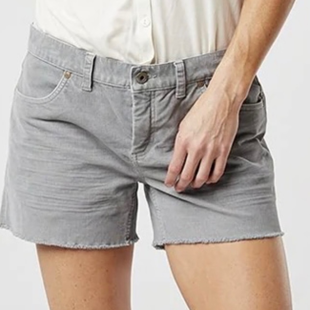 Carve Design Oahu 4" Short:  Size 6